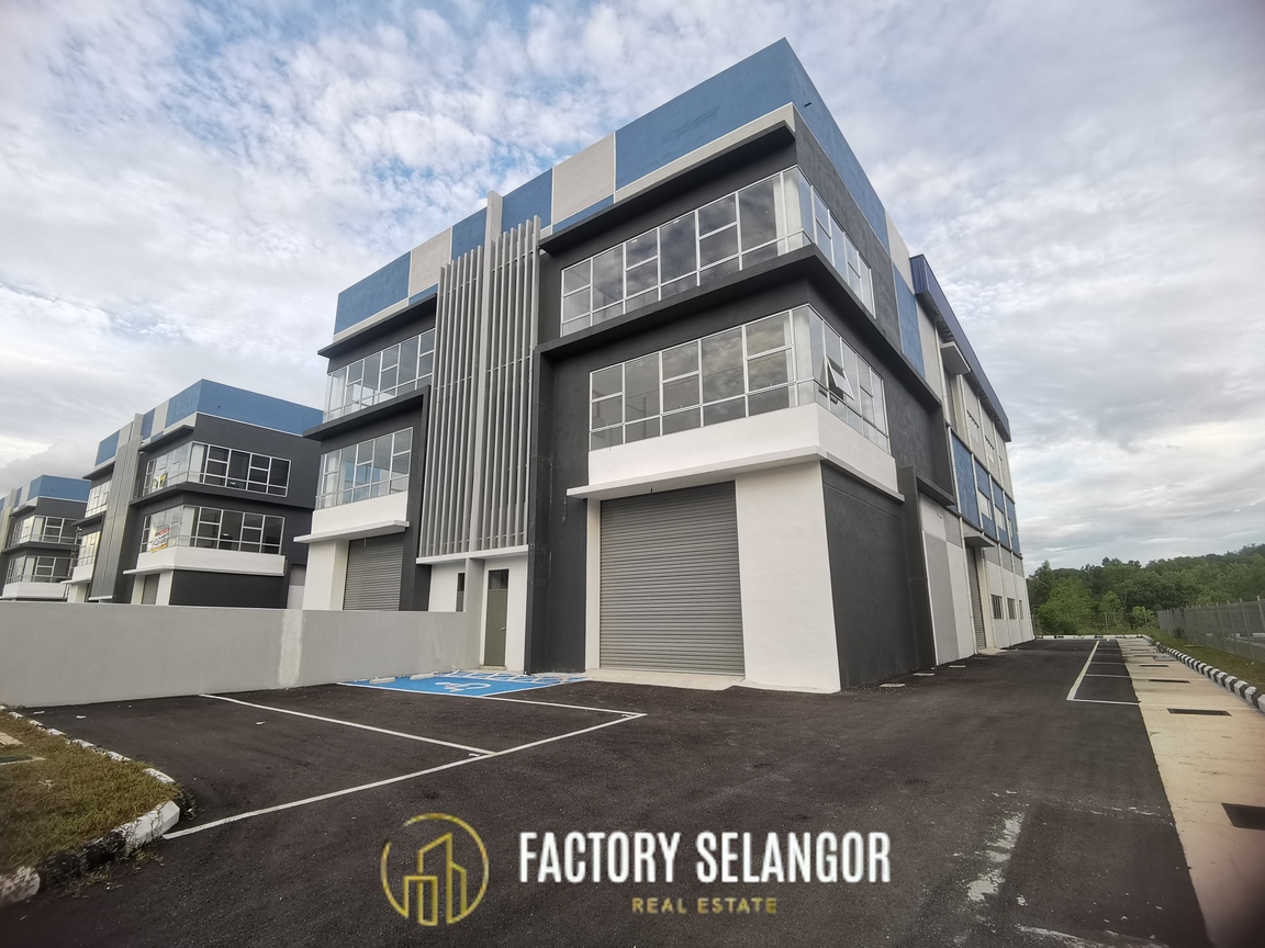 Balakong Jaya Semi-D Factory for Sale in Near NSE SILK Highway 2.5 Storey with Corporate Office Prime Location (3)